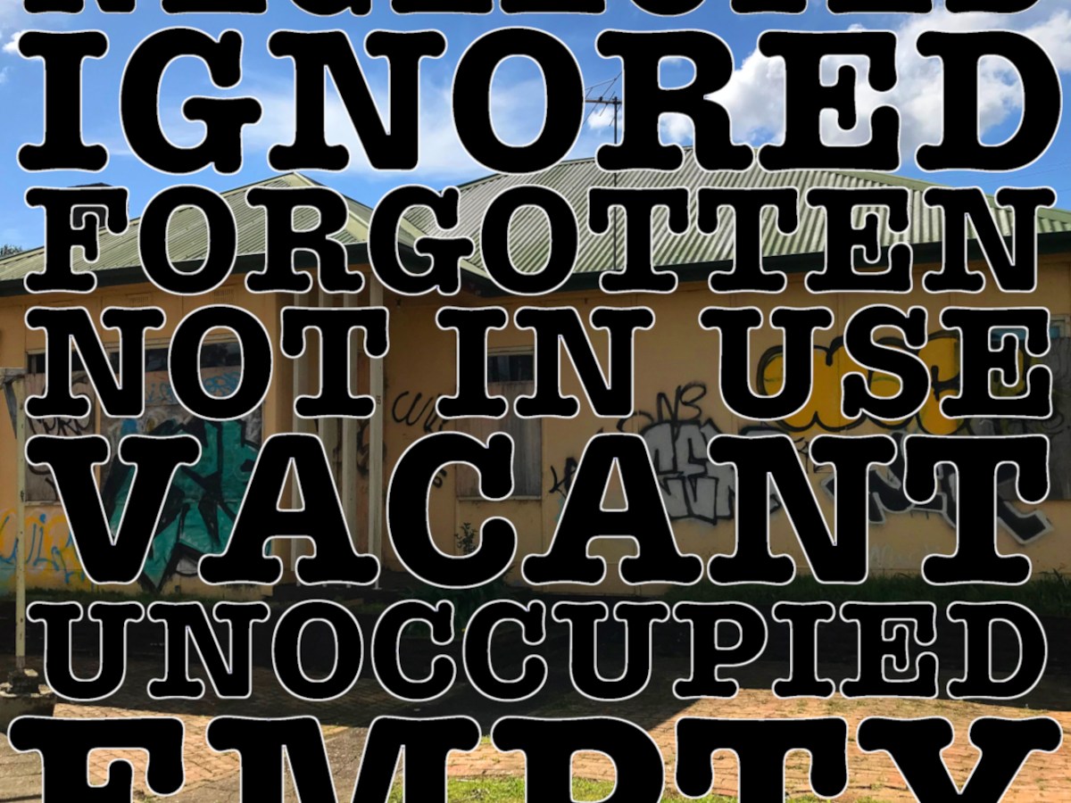 Squatters turn empty houses into&nbsp;homes